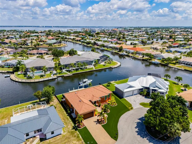 470 Sorrento Ct, FL