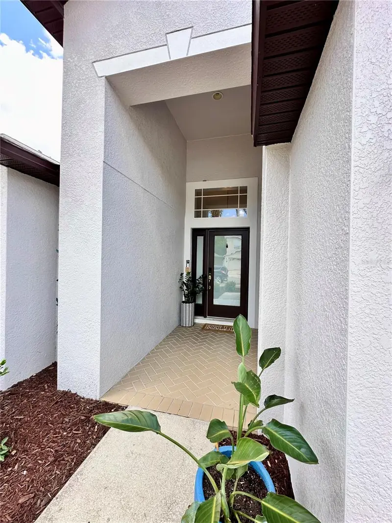 18353 Holland House Loop, FL