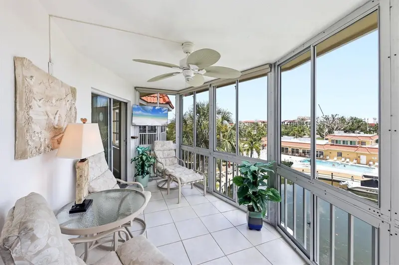 1215 S Portofino Dr #406, FL