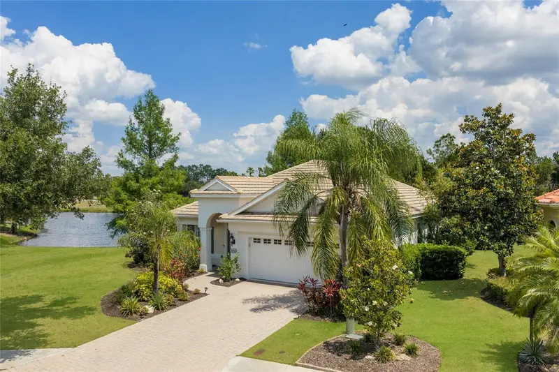 15422 Helmsdale Pl, FL
