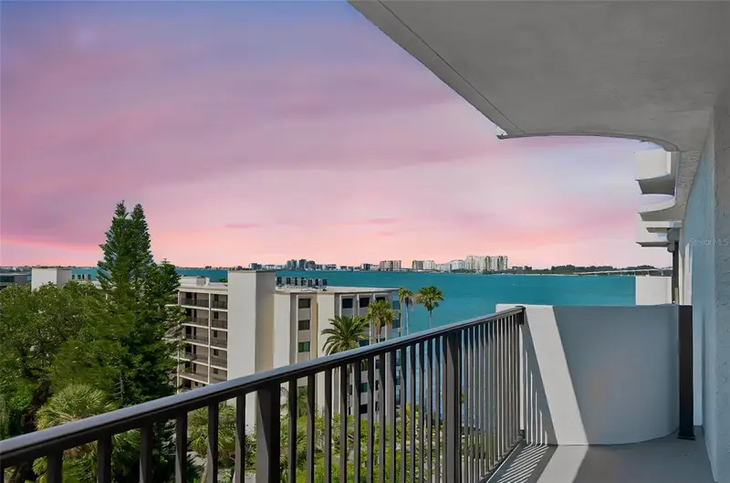 80 Rogers St #6c, FL