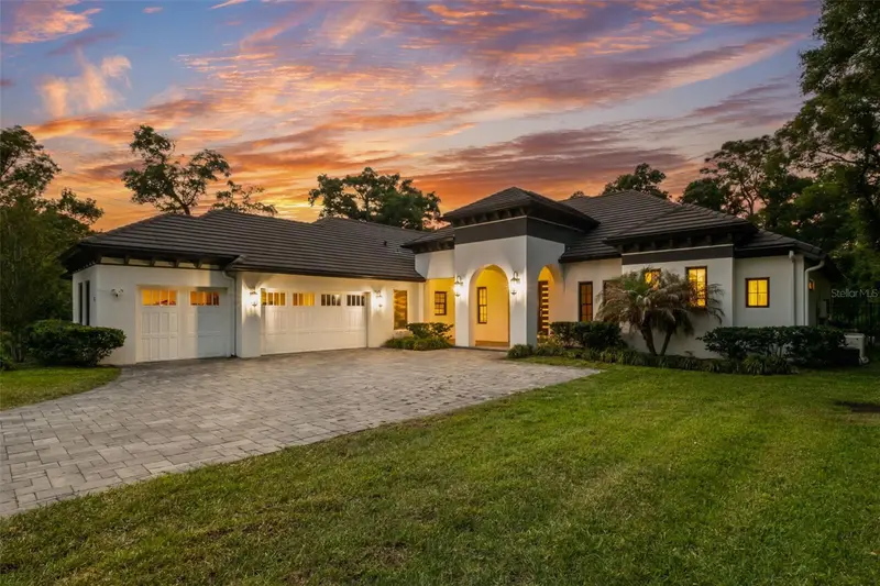 1 Stone Gate S, FL