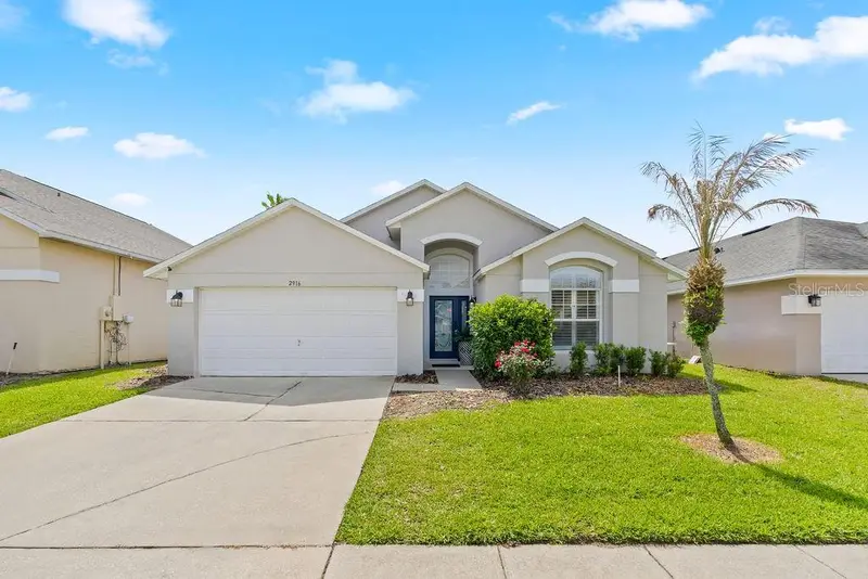 2916 Blooming Alamanda Loop, FL