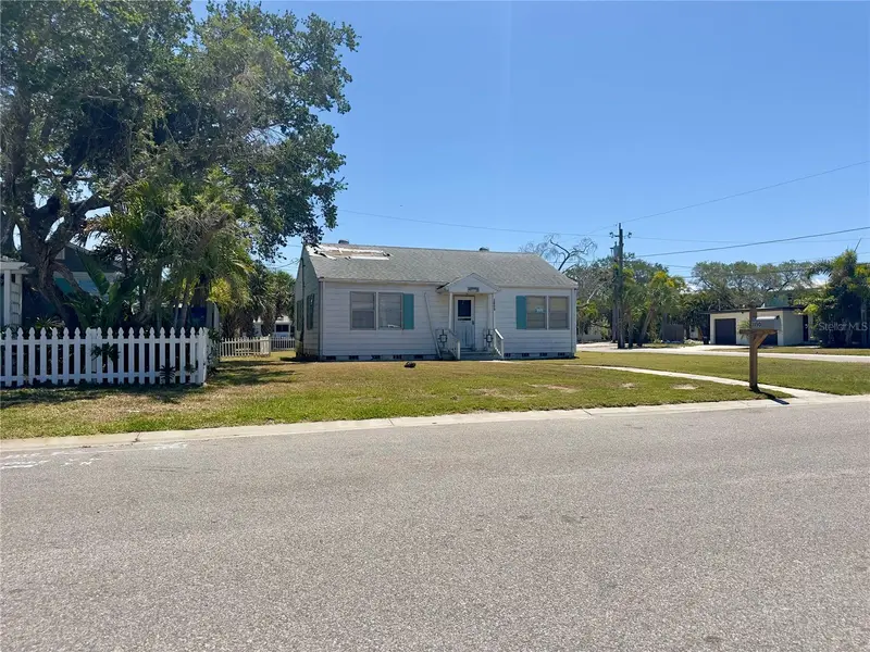 3050 Dupont St S, FL