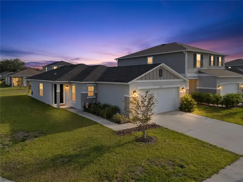 1247 Papaya Cir, FL