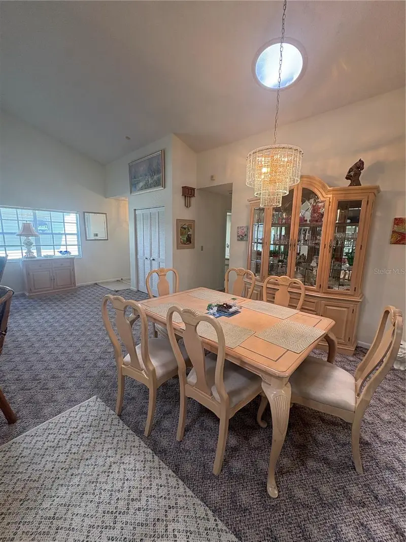 22 Bristol Dr, FL