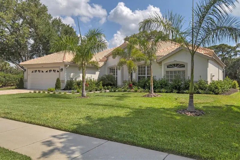 8501 Park Shore Ln, FL