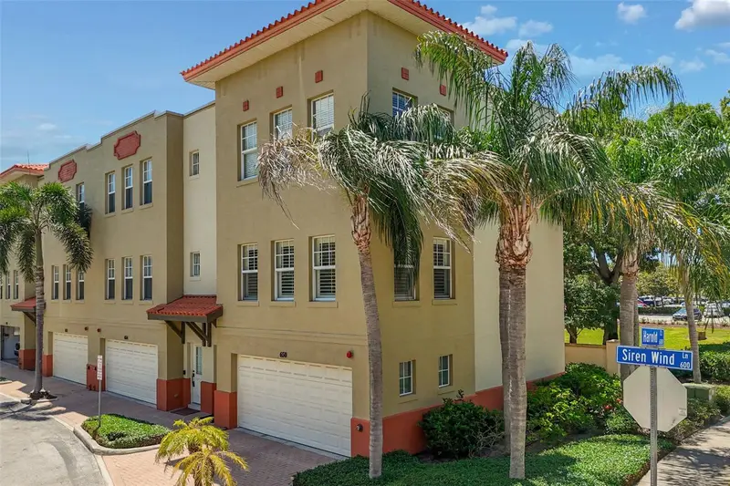 650 Siren Wind Ln, FL