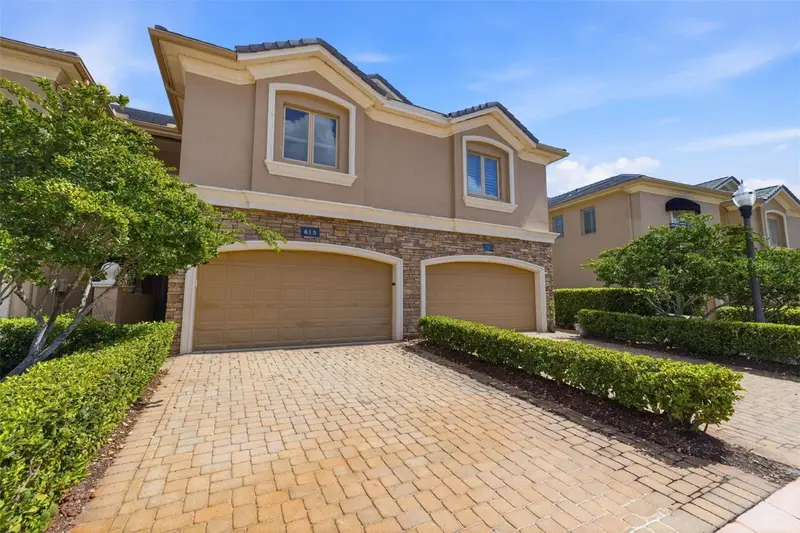 615 Saxony Blvd, FL