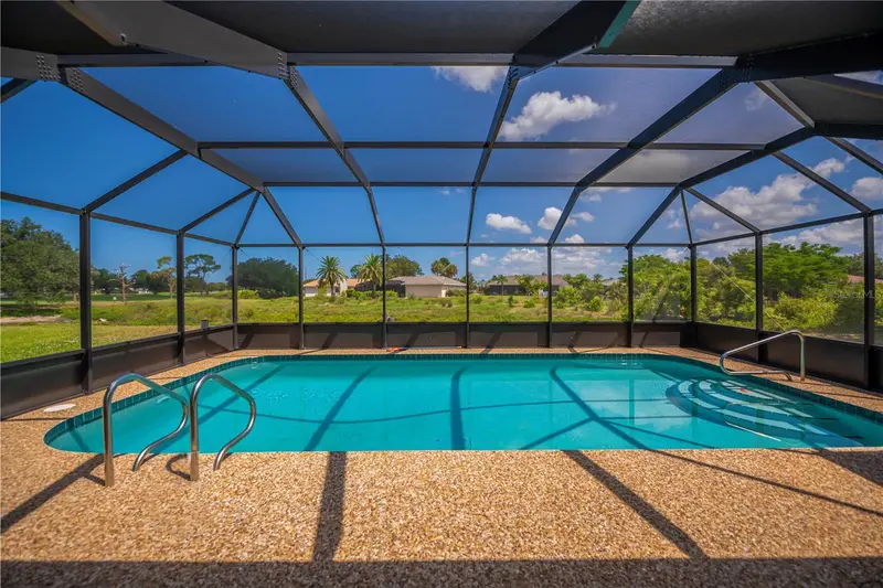 1009 Squaw Valley Ct, FL