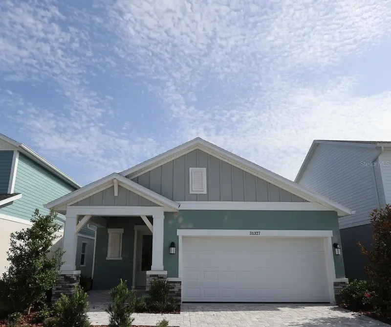 31327 Pendleton Landing Cir, FL