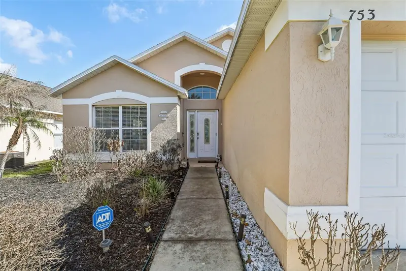 753 Casterton Cir, FL