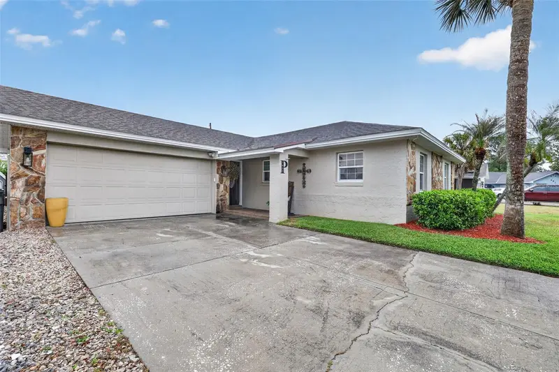 3055 Suwannee Ct, FL