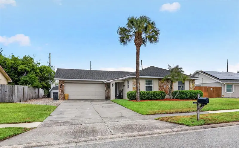 3055 Suwannee Ct, FL