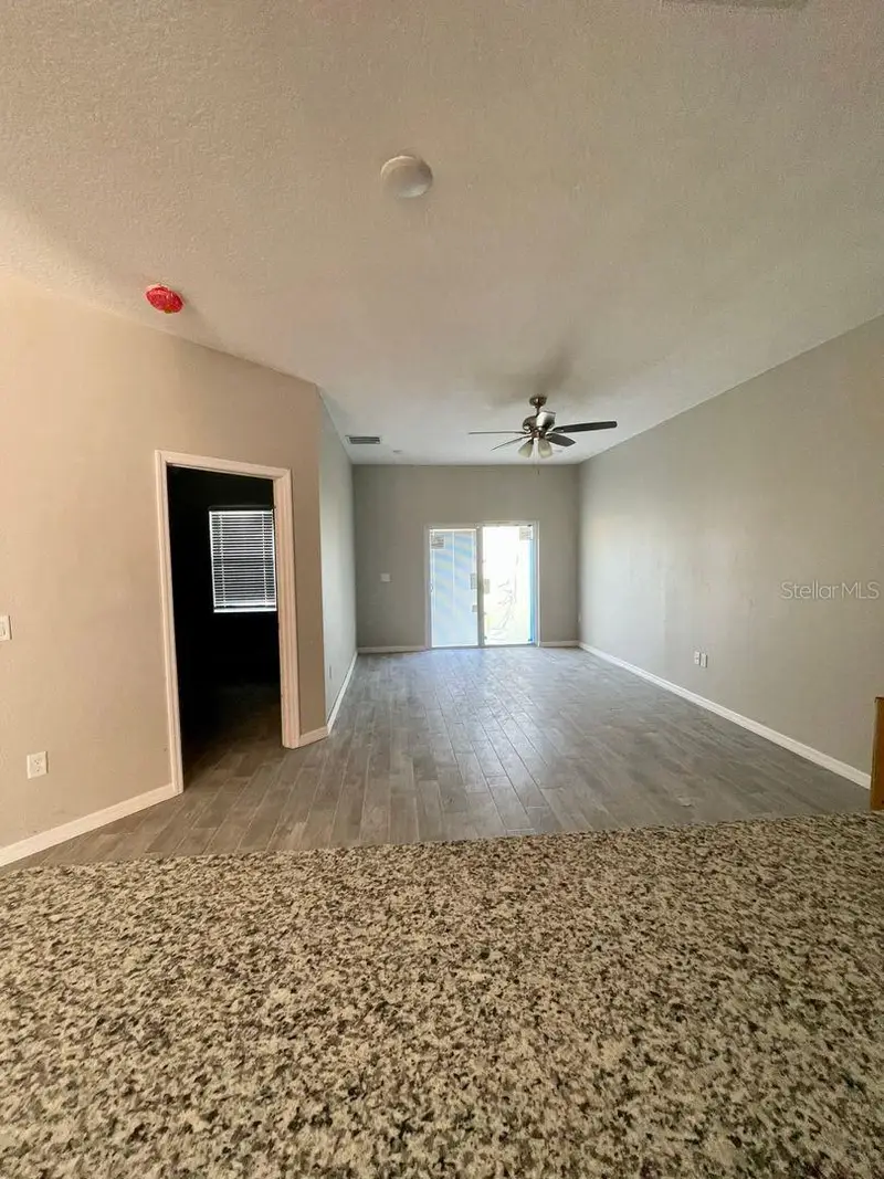 407 Bedlington Ct, FL