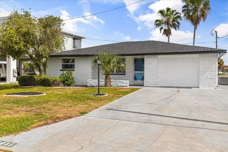 3435 Gulf Coast Dr, FL