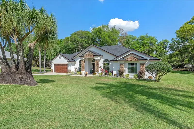 11516 Lyons Ct, FL