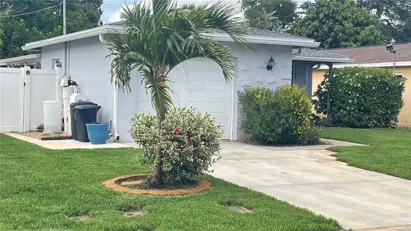 4365 66th Ave N, FL