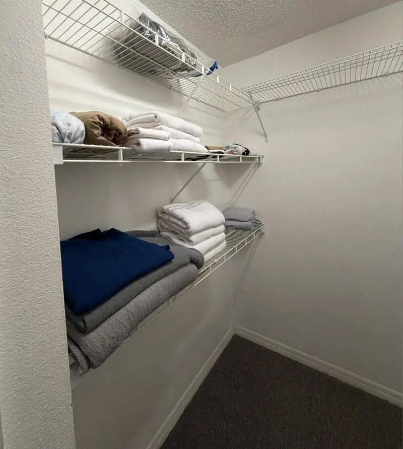 2456 Sweetwater Club Cir #20, FL