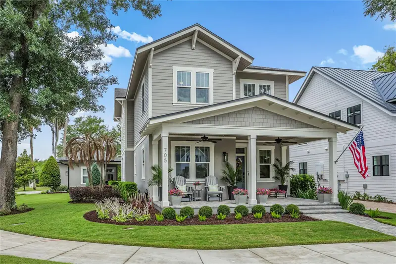 705 Garden West Ter, FL