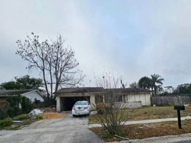152 Peacock Dr, FL
