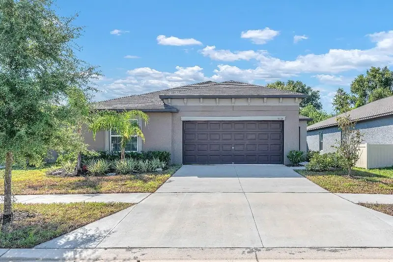 5518 Blue Azure Dr, FL