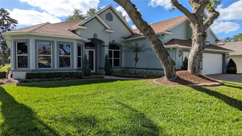 112 Hallstrom Ct, FL
