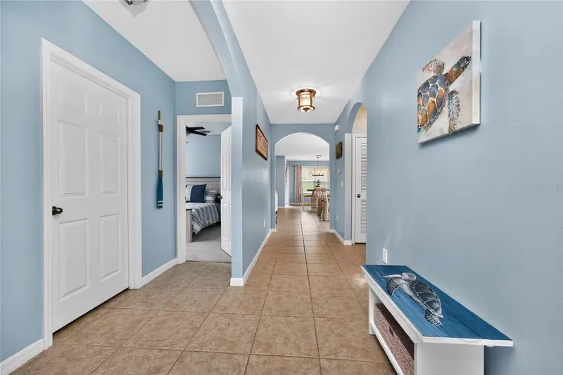 7164 Mikasa Dr, FL