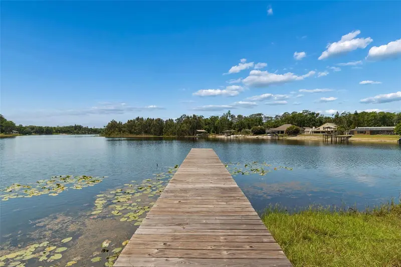 17129 Rainbow Ter, FL