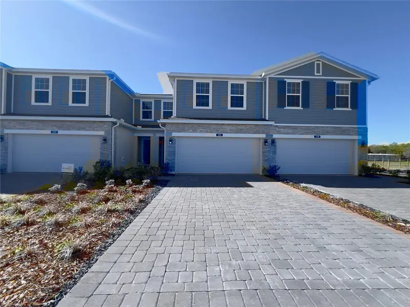 490 Thompson Village Ave, FL