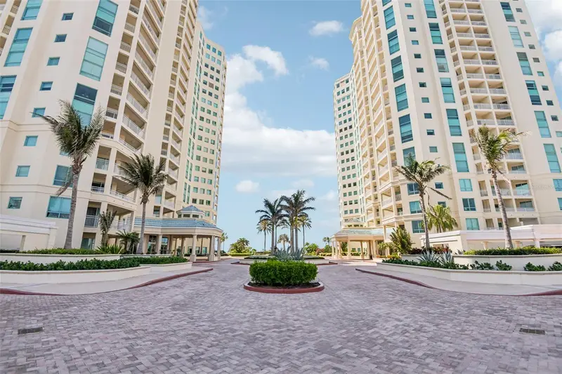 1180 Gulf Blvd #101, FL