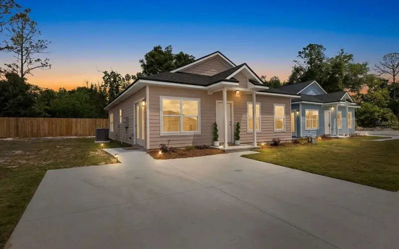 206 Mesa St Nw, FL