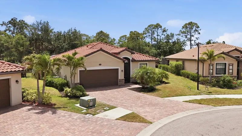 20930 Valore Ct, FL