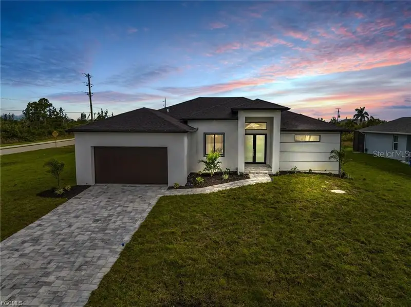 15401 Aqua Cir, FL