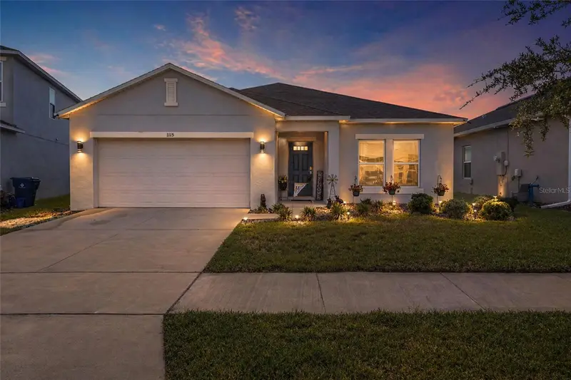 1115 Calico Pointe Cir, FL