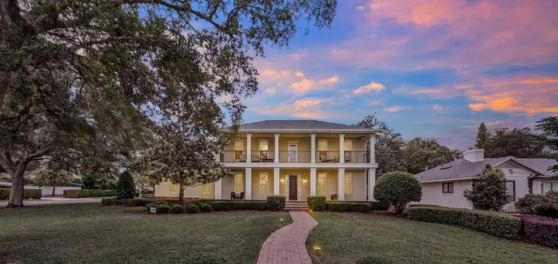 450 Lakewood Dr, FL