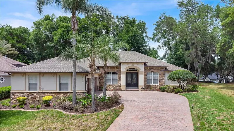 6361 Bordeaux Cir, FL