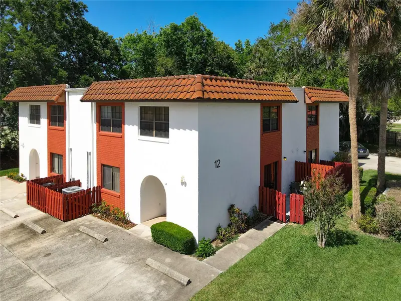 910 Big Tree Rd #12-4, FL