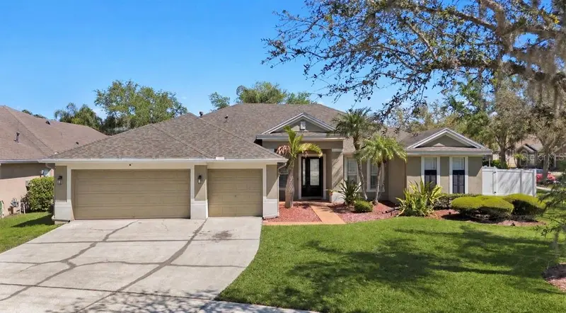 19328 Autumn Woods Ave, FL