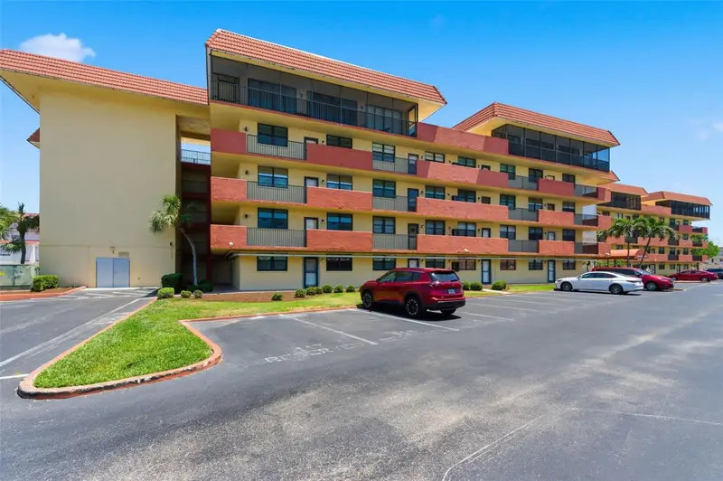 19701 Gulf Blvd #417, FL