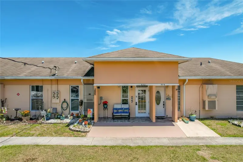 523 Club Cir, FL