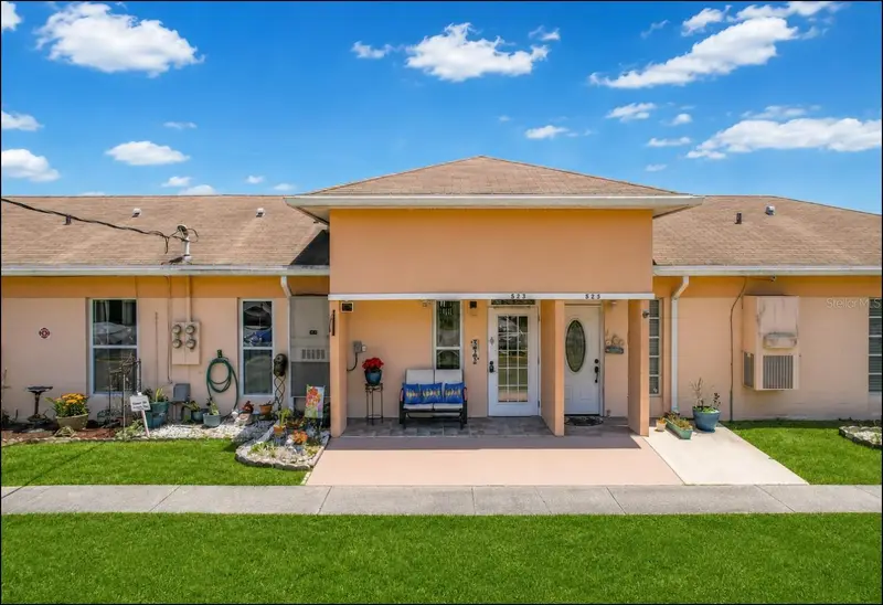 523 Club Cir, FL