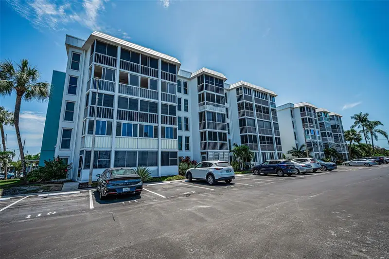 4908 38th Way S #204, FL