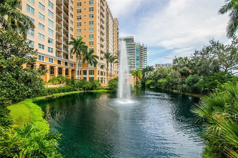 750 N Tamiami Trl #708, FL
