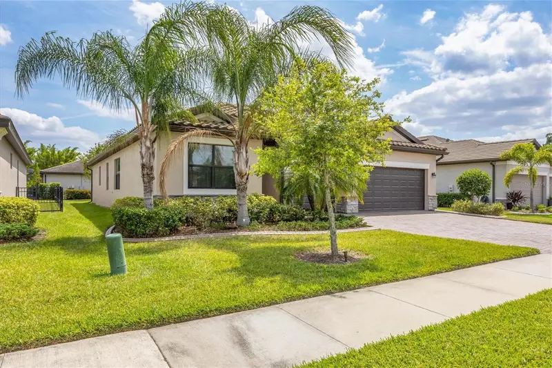 11408 Autumn Leaf Way, FL