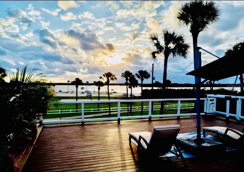 500 S Riverside Dr, FL