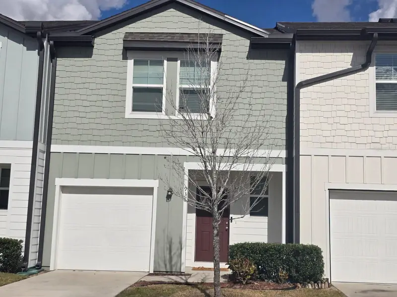 936 Grandin St, FL