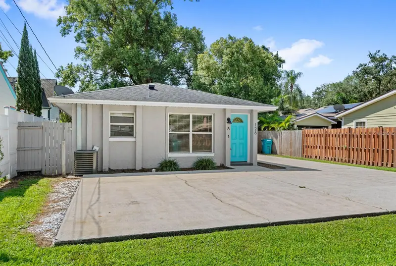 126 Page St #A, FL
