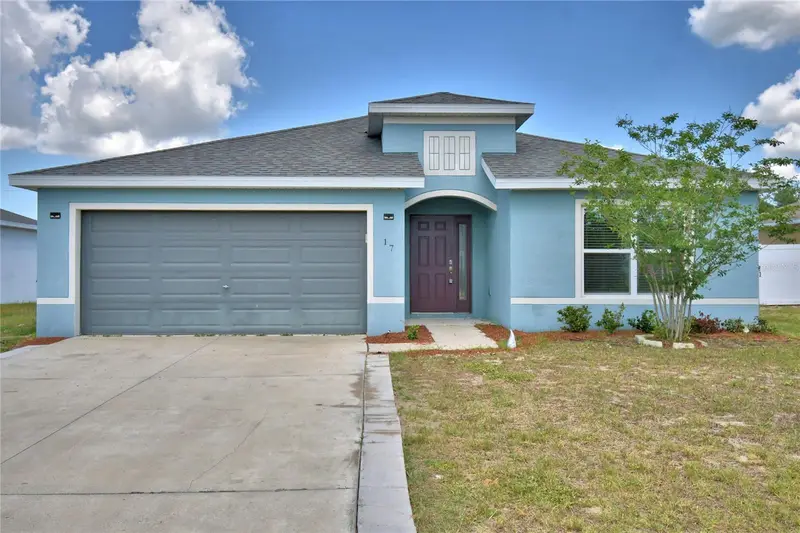 17 Zinnia Ln E, FL