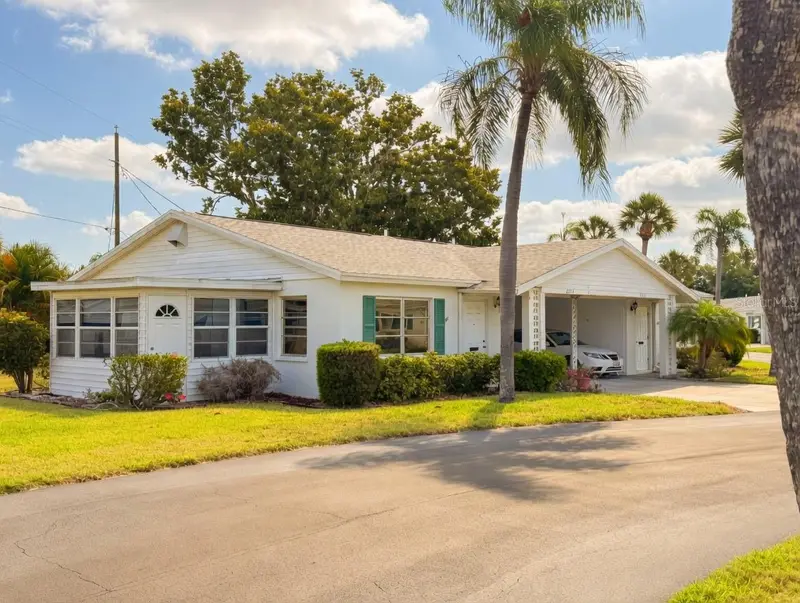 2225 Orange Blossom Ln, FL